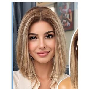 NWT Ash Blonde Synthetic Wig Straight Bob Wig Short Layered for Daily Use